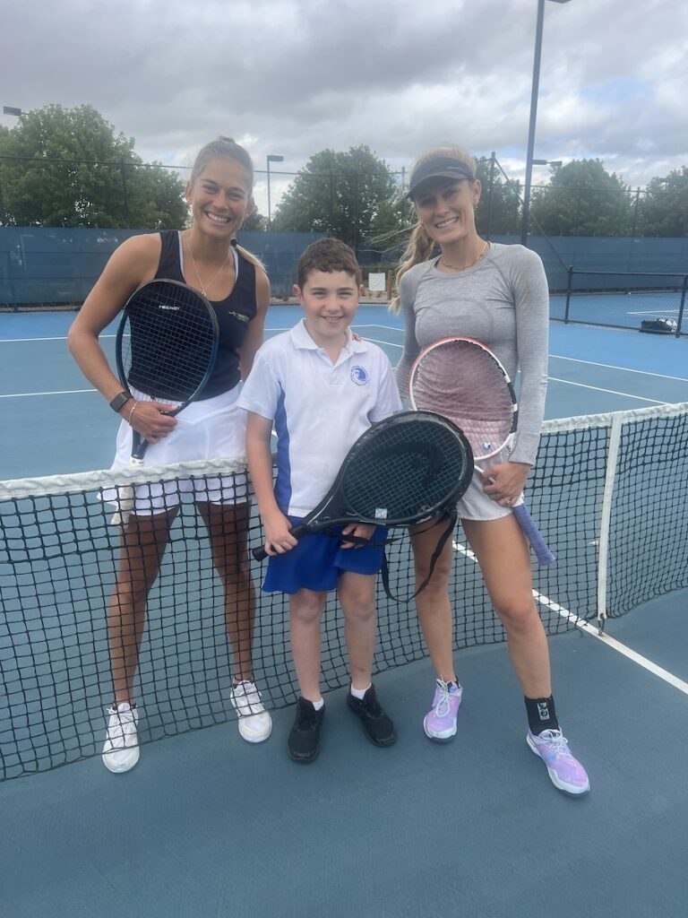 Big TWO Weeks Ahead at Hume Tennis! We're thrilled to host back-to-back UTR Pro Tennis Tour events — and on the finals days of each, a Junior Development Series (JDS) tournament will be played alongside the pros! It's a unique chance for junior players to compete on the same courts, draw inspiration from top-level athletes, and feel part of the action.